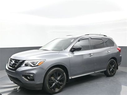 Used 2018 Nissan Pathfinder SL w/ Midnight Edition Package