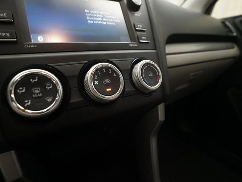 Used 2017 Subaru Forester 2.5i w/ Alloy Wheel Package image 20