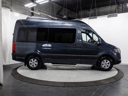 Used 2025 Mercedes-Benz Sprinter 2500 image 33