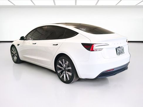 Used 2025 Tesla Model 3 image 6
