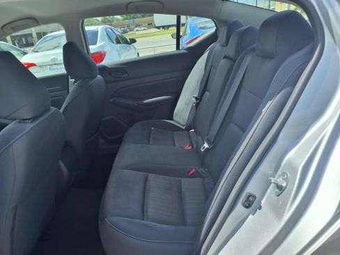 Used 2024 Nissan Altima 2.5 SV FWD image 19