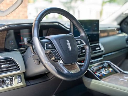 Used 2024 Lincoln Navigator L Black Label AWD/4WD image 18