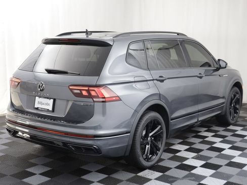 Certified 2024 Volkswagen Tiguan SE R-Line AWD/4WD image 18