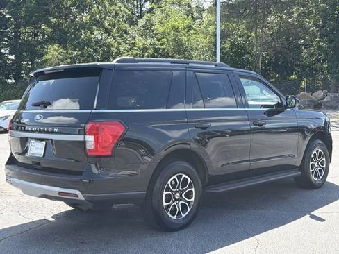 Used 2024 Ford Expedition XLT AWD/4WD image 6