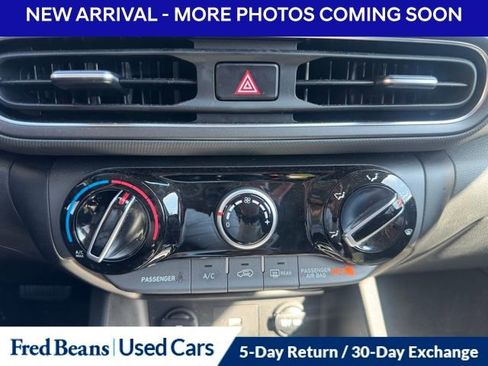 Used 2023 Hyundai Kona SEL image 8