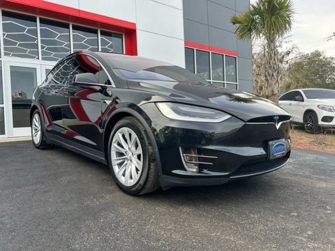 Used 2016 Tesla Model X 90D AWD/4WD image 3
