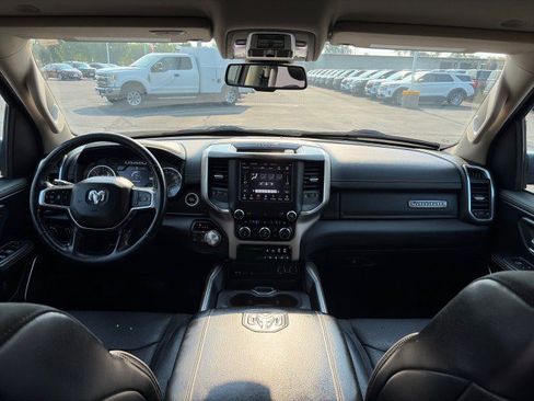 Used 2019 RAM 1500 Laramie AWD/4WD image 26