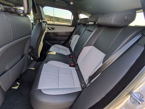 New 2026 Land Rover Range Rover Velar Dynamic SE image 26