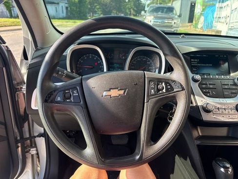 Used 2016 Chevrolet Equinox LS FWD image 16