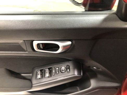 Used 2023 Honda Civic Sport image 19