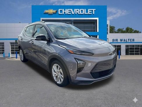 Used 2023 Chevrolet Bolt EUV LT w/ Comfort Package image 4