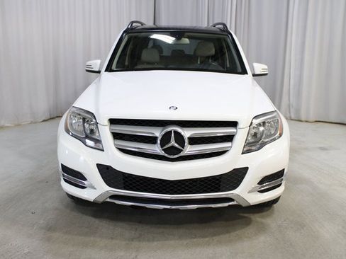 Used 2015 Mercedes-Benz GLK 350 4MATIC image 2