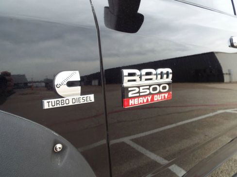 Used 2012 RAM 2500 SLT image 10