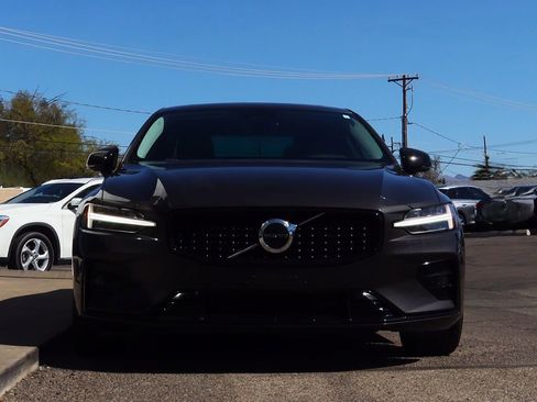 Used 2024 Volvo S60 B5 Core image 17