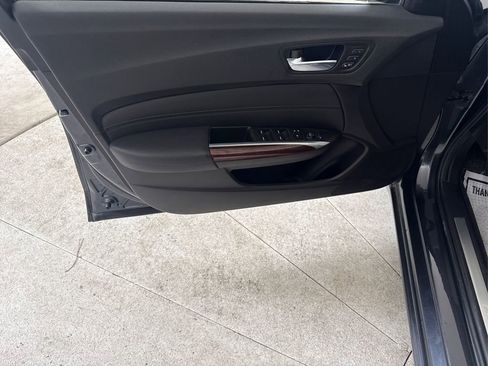 Used 2016 Acura TLX w/ Technology Package image 33