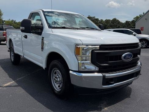 Used 2022 Ford F250 XL w/ Power Equipment Group RWD image 3