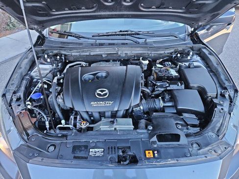 Used 2015 MAZDA MAZDA3 i Touring image 27