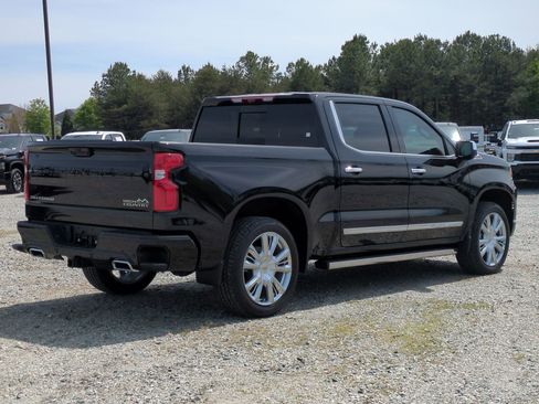 New 2026 Chevrolet Silverado 1500 High Country AWD/4WD image 9