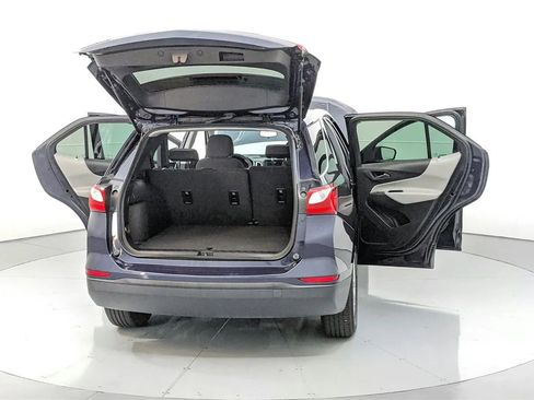 Used 2019 Chevrolet Equinox LS w/ LS Convenience Package FWD image 28