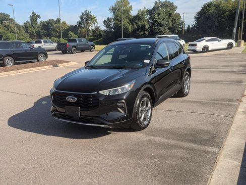 Used 2025 Ford Escape ST-Line FWD image 7