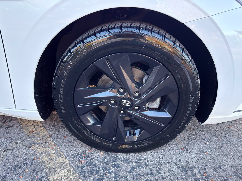 Used 2021 Hyundai Elantra SEL FWD image 16