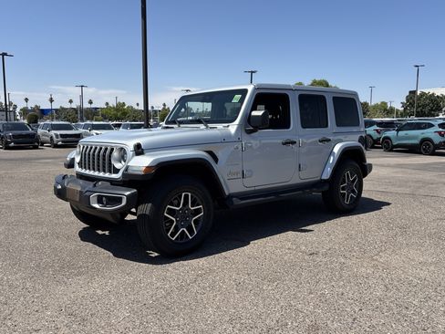 Certified 2024 Jeep Wrangler Unlimited Sahara AWD/4WD image 2