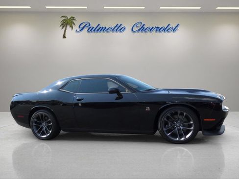 Used 2023 Dodge Challenger R/T Scat Pack RWD image 2