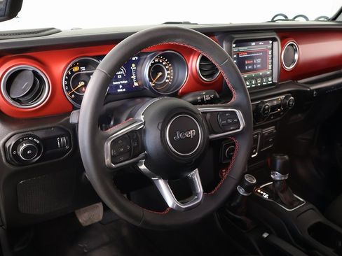 Used 2023 Jeep Wrangler Rubicon image 2