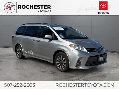 Used 2019 Toyota Sienna XLE w/ XLE Navigation Package