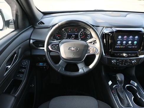 Used 2023 Chevrolet Traverse LT w/ Midnight/Sport Edition image 13