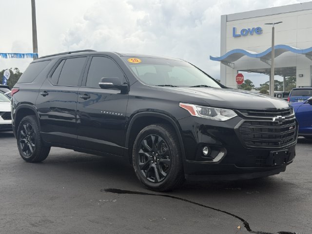 Used 2020 Chevrolet Traverse RS FWD image 2