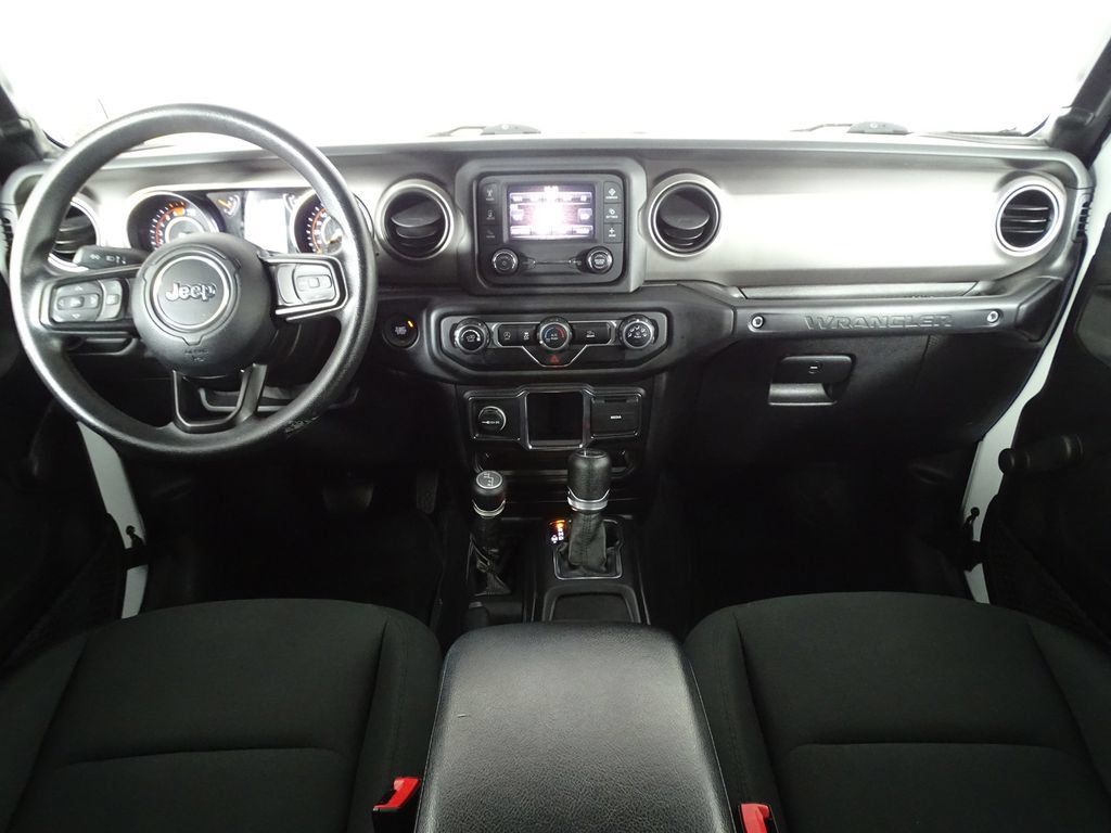 Used 2021 Jeep Wrangler Unlimited Sport AWD/4WD image 27