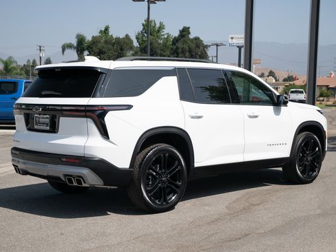 New 2026 Chevrolet Traverse LT w/ Driver Confidence Package image 4