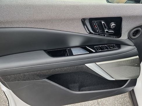 Certified 2025 Cadillac Optiq Luxury 2 w/ LPO, Floor Liner Package image 12