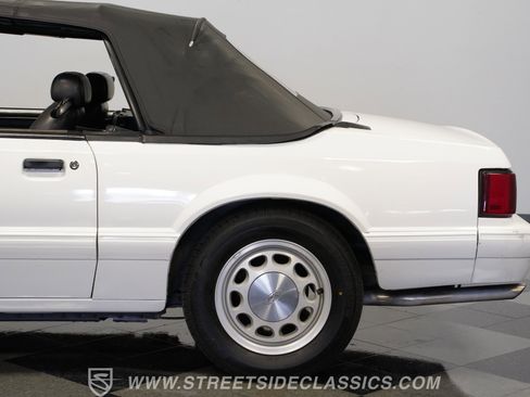 Used 1987 Ford Mustang LX image 25