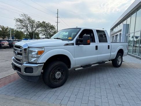 Used 2016 Ford F250 XLT AWD/4WD image 3