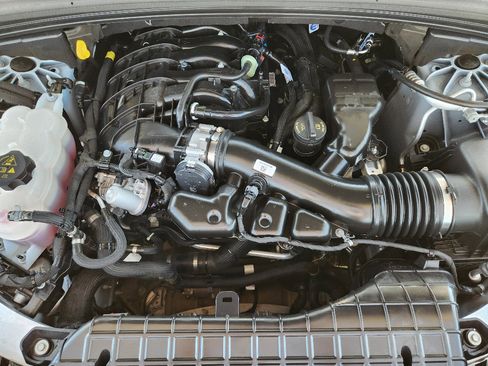 Used 2025 Jeep Grand Cherokee L Laredo w/ Luxury Tech Group I image 33