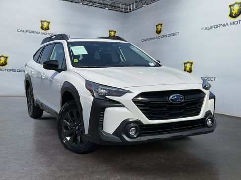 Used 2025 Subaru Outback Onyx Edition AWD/4WD image 3