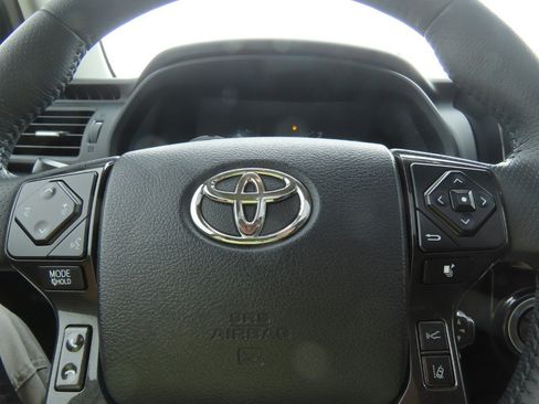 Used 2020 Toyota 4Runner Nightshade AWD/4WD image 27