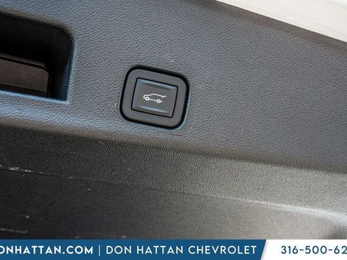 Used 2025 GMC Acadia Elevation image 32