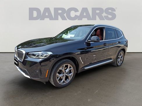 Used 2024 BMW X3 xDrive30i w/ Premium Package AWD/4WD image 3