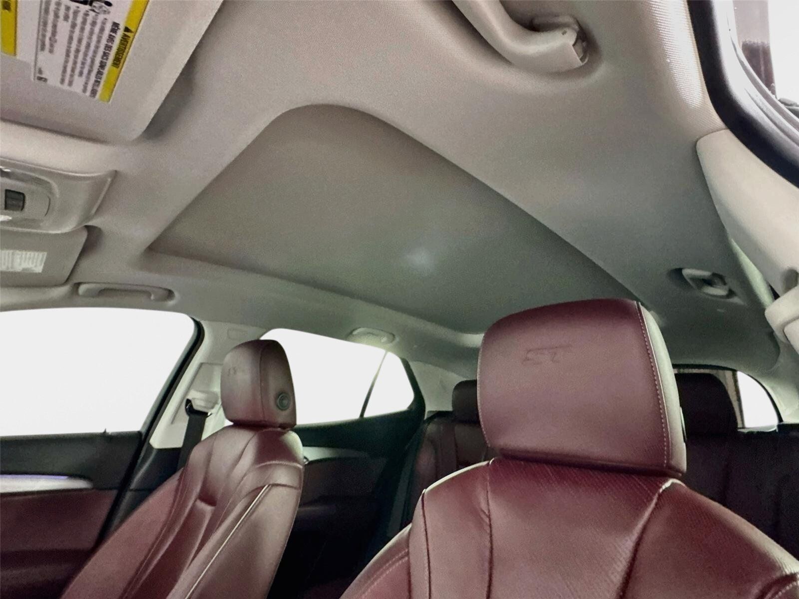 Certified 2025 Buick Envision Sport Touring AWD/4WD image 14
