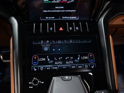 Used 2023 Lamborghini Urus S AWD/4WD image 53