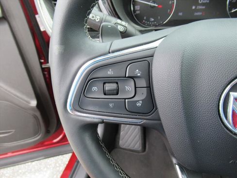 Used 2023 Buick Envision Preferred image 18