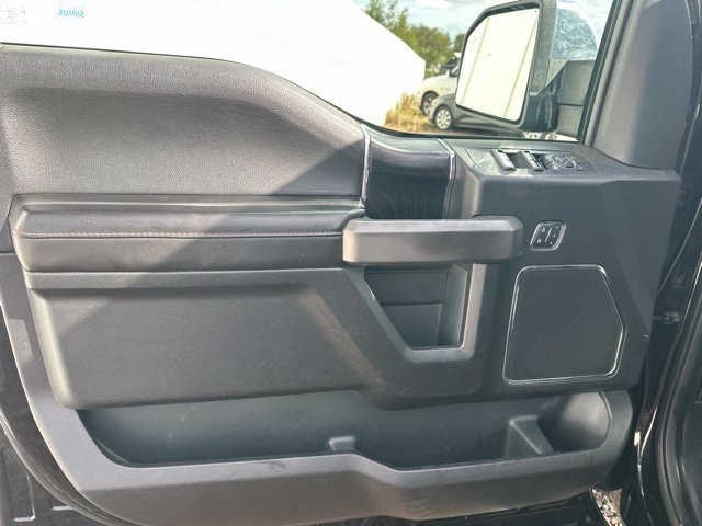 Used 2018 Ford F150 Platinum w/ Equipment Group 701A Luxury AWD/4WD image 12