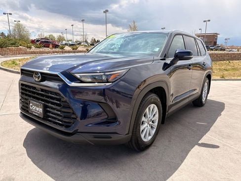 Used 2026 Toyota Grand Highlander AWD Hybrid image 3