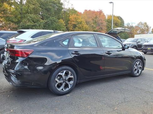 Certified 2021 Kia Forte LXS image 5