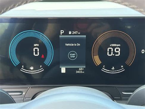 Certified 2025 Hyundai Kona SEL image 24