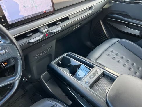 Used 2024 Kia EV9 Wind image 28