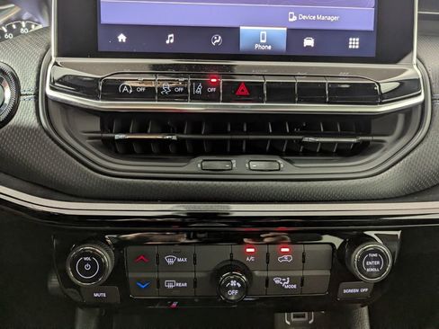 New 2026 Jeep Compass Latitude image 15